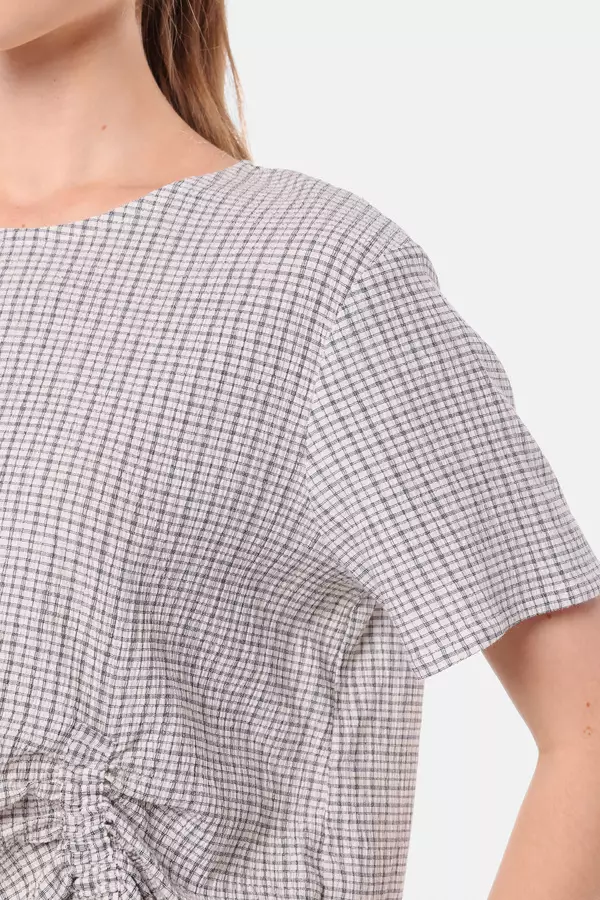 MINIMAL - Mashira - Atasan Bertekstur Detail Kerut - Black Colour Black