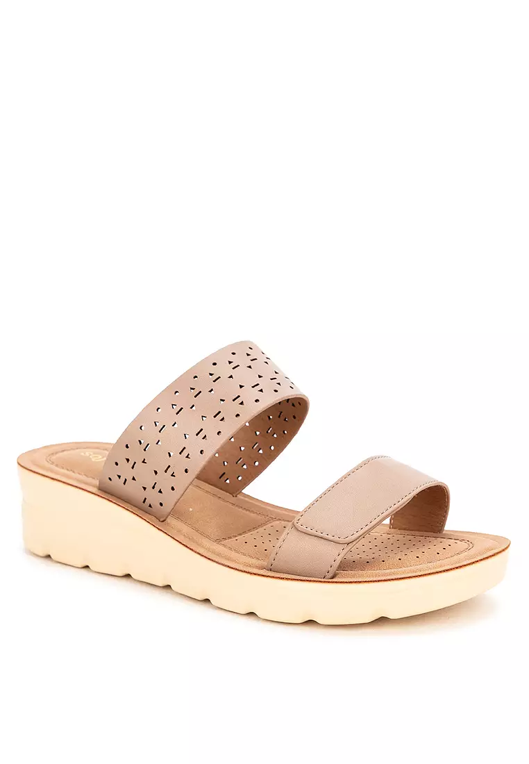 Discount on Unlisted  shoes - SKU: Ruth Slides Softawalk
