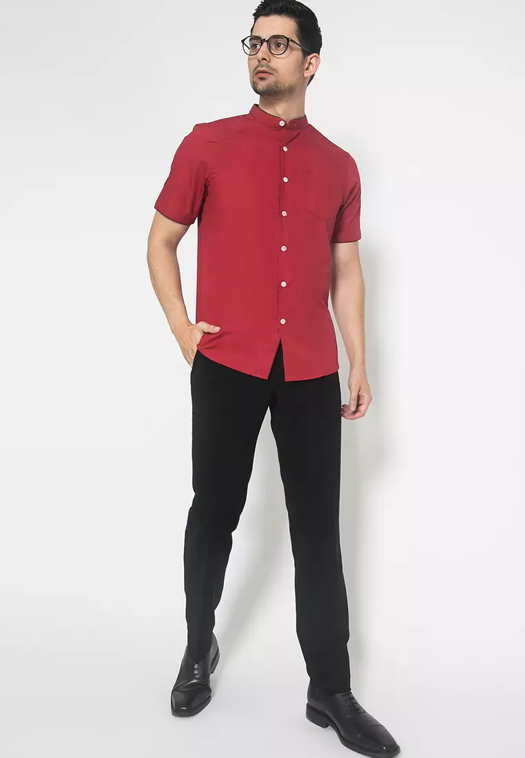 Johnwin - Kemeja Casual - Kemeja Pria - Kerah Shanghai - Merah - Slim Fit - ASH.670.K880.819.C - Free keychain