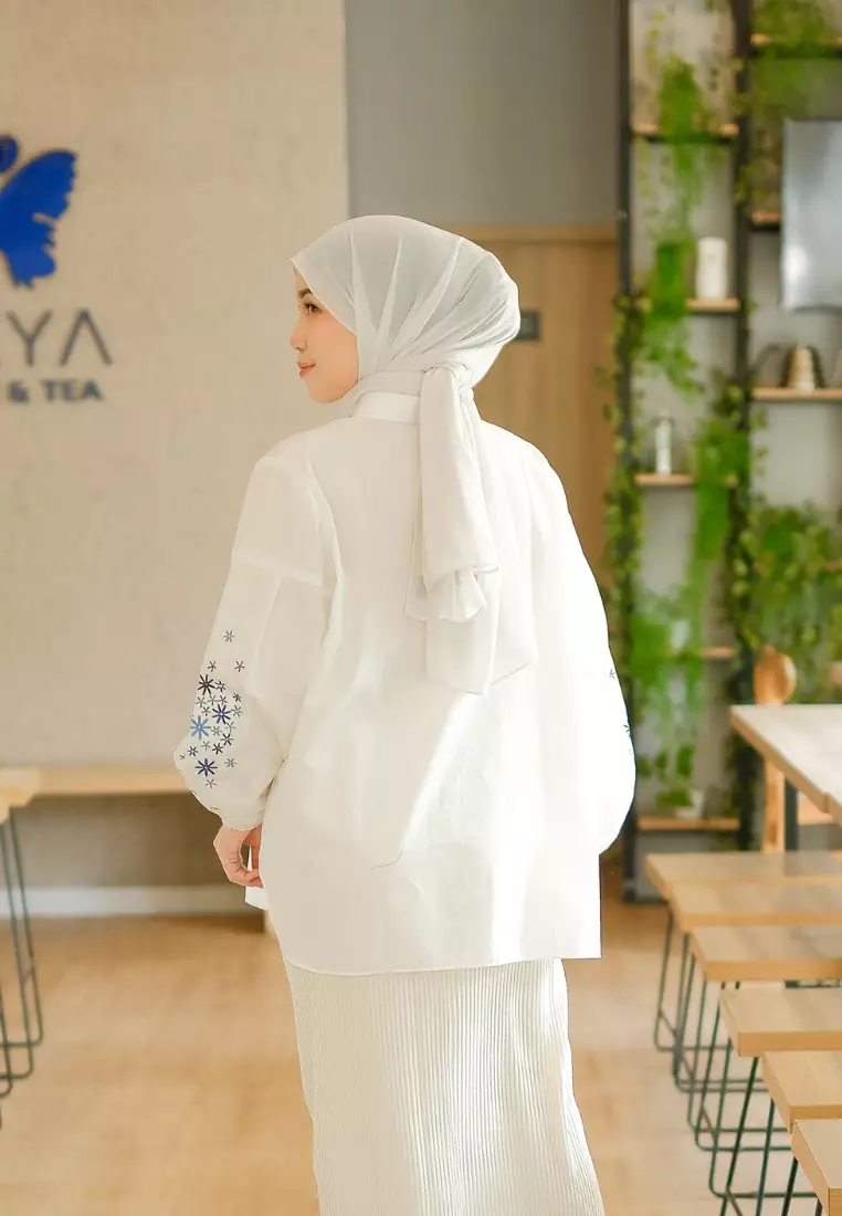 Kinaya Embrodery Top White - Blouse Atasan Wanita