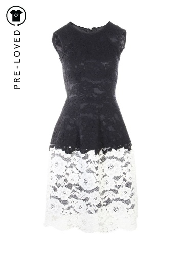 Buy Carolina Herrera Pre Loved Carolina Herrera Lace Flare Dress
