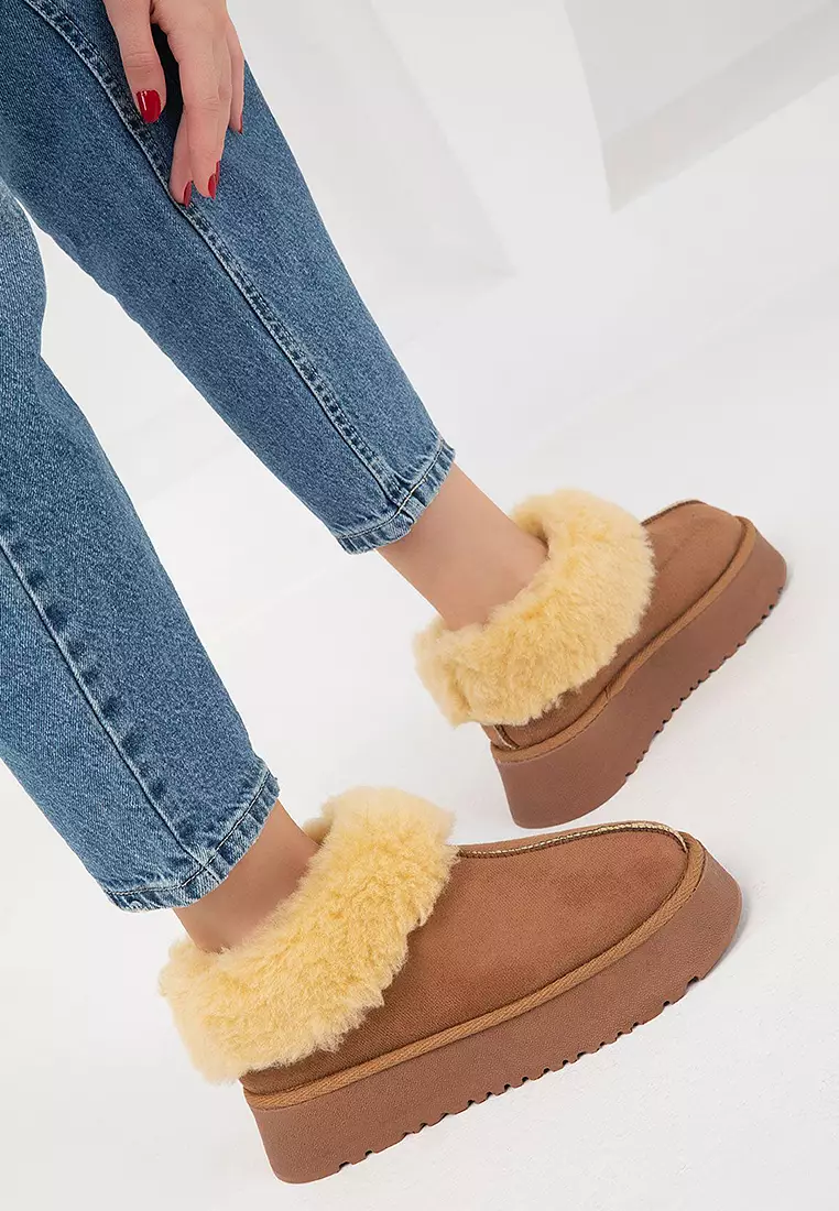 Collared Lined Ankle Boots