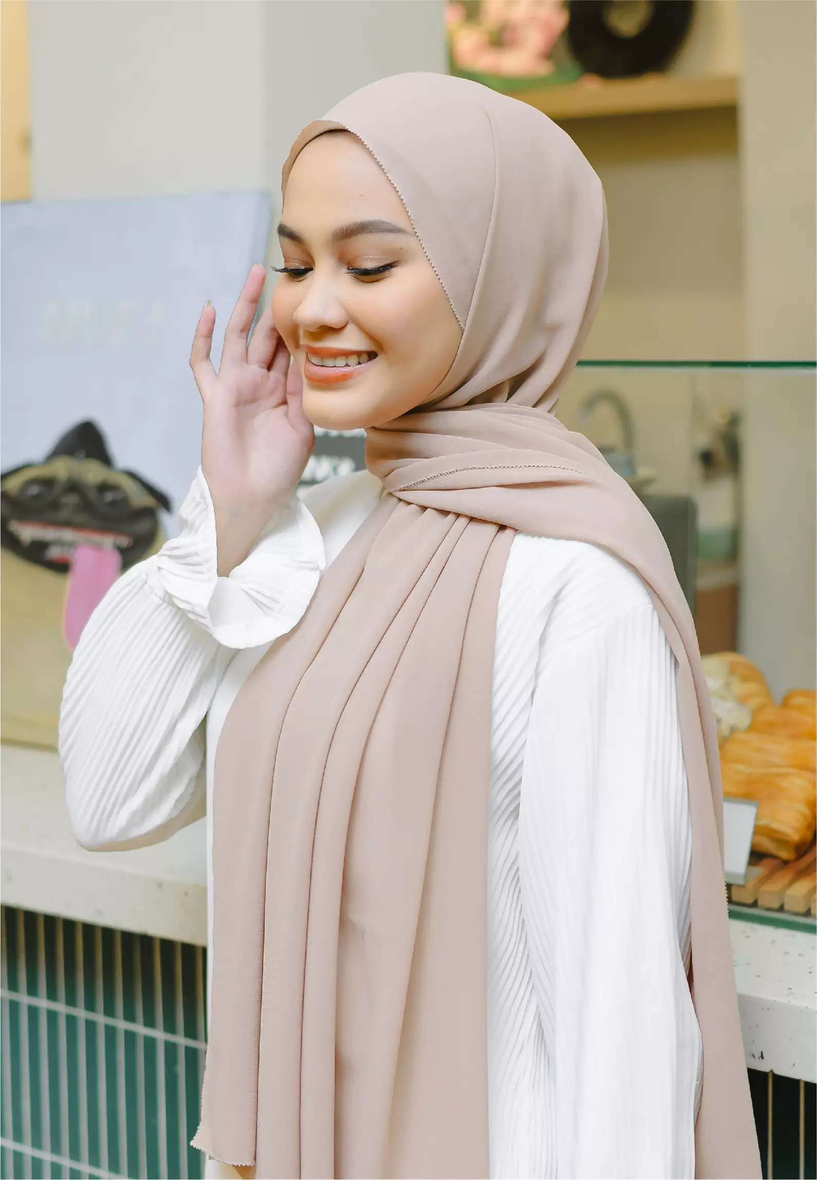 Bawal Eyelash Shawl Soft Nude