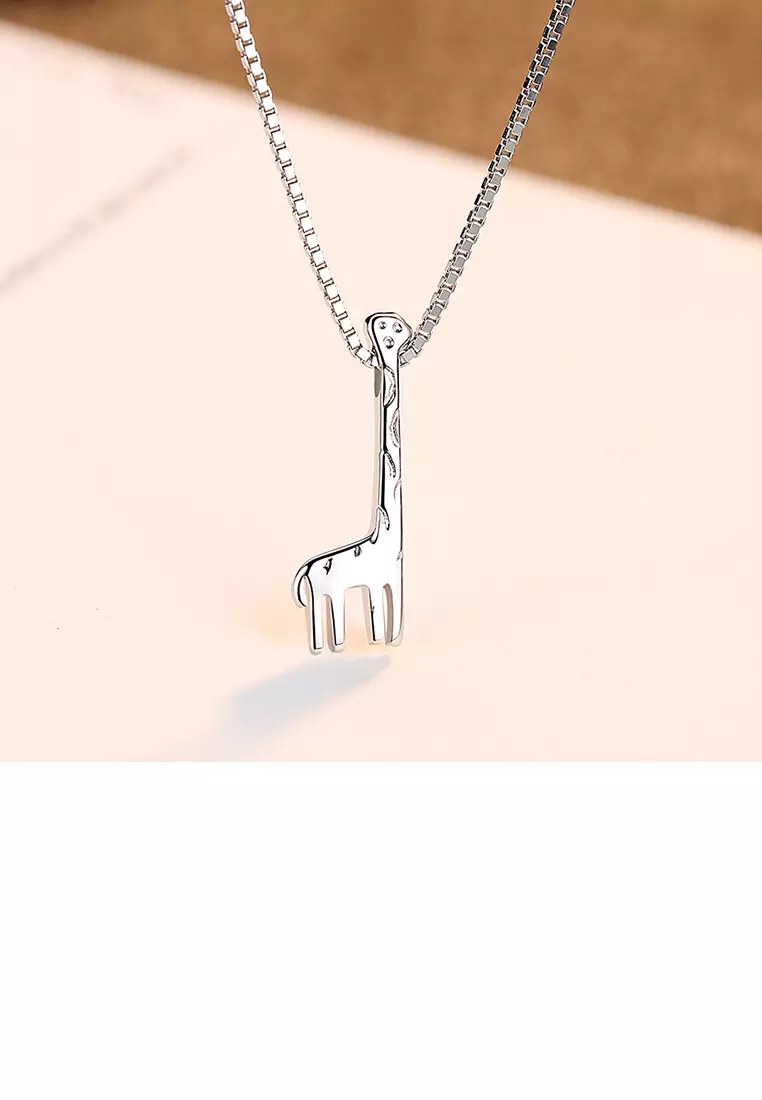 Giraffe shop pendant necklace