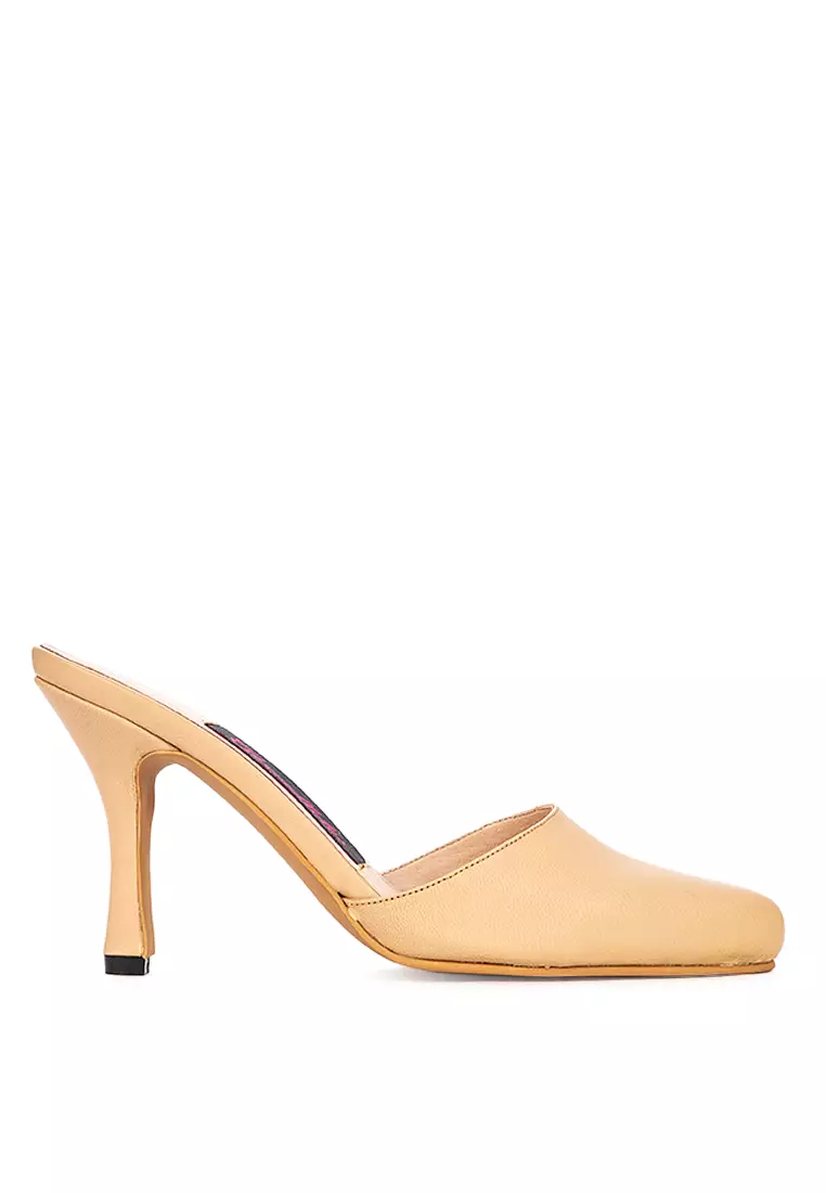 Discount on CARMELLETES  shoes - SKU: Pointed Toe Leather Mule Heels