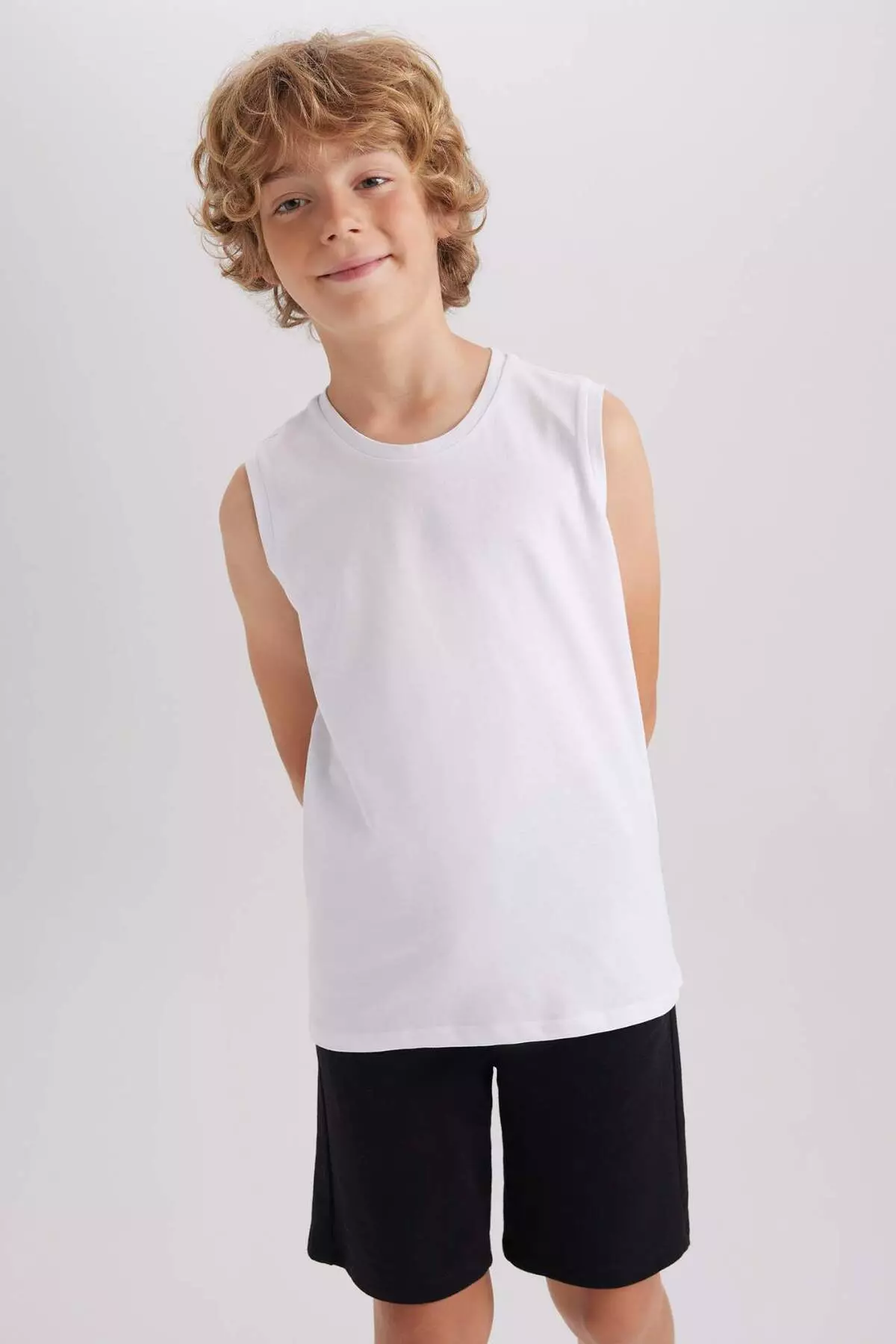 Boy's Undershirt B0669A8Ns