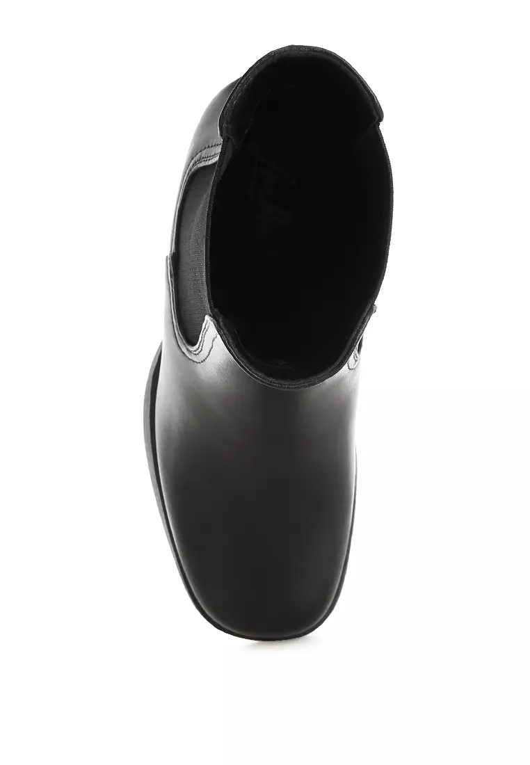 Faux Leather Chelsea Boots In Black