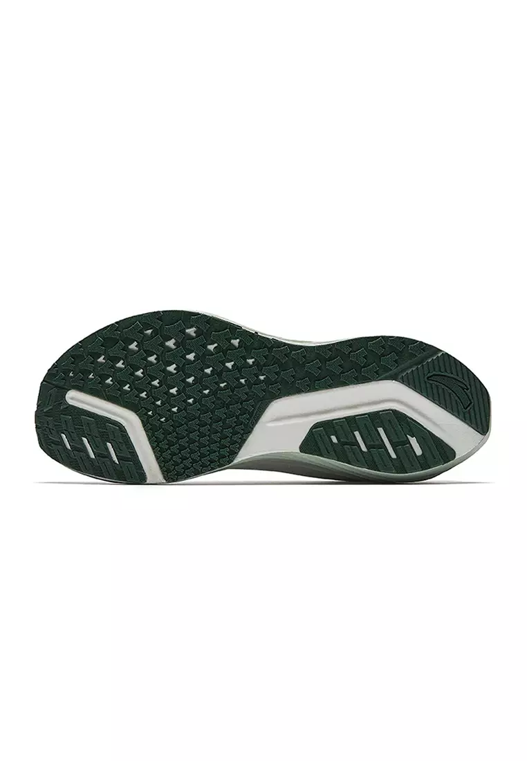 Men PG7 Travel Float Running Shoes