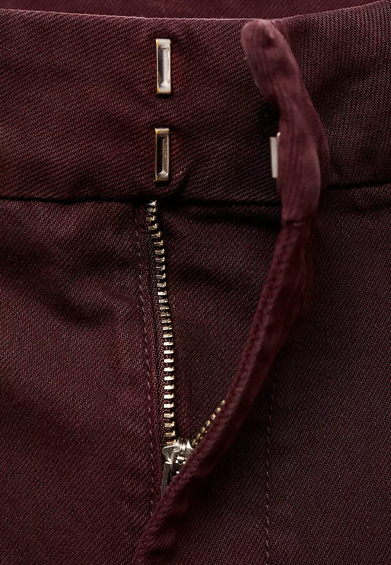 High-Waisted Wide-Leg Jeans With Stitching