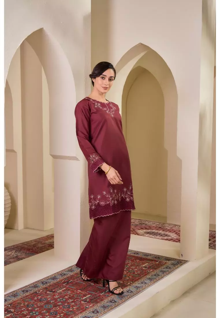 Kurung Moden Sulam Maleeka