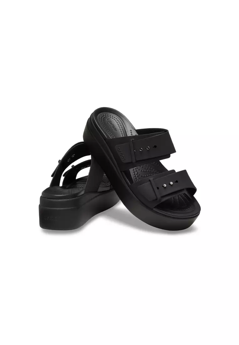 Women's Brooklyn Buckle Low Wedge in Black