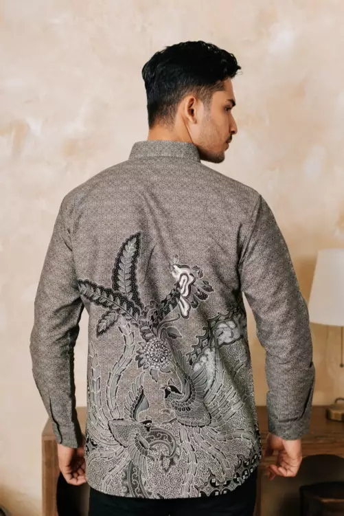 Sasmaya Grey Kemeja Batik Pria Slim Fit Katun