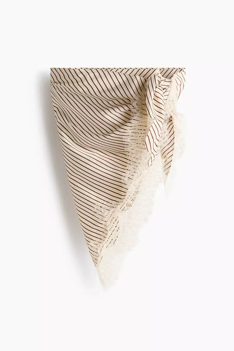Lace-trimmed triangle scarf