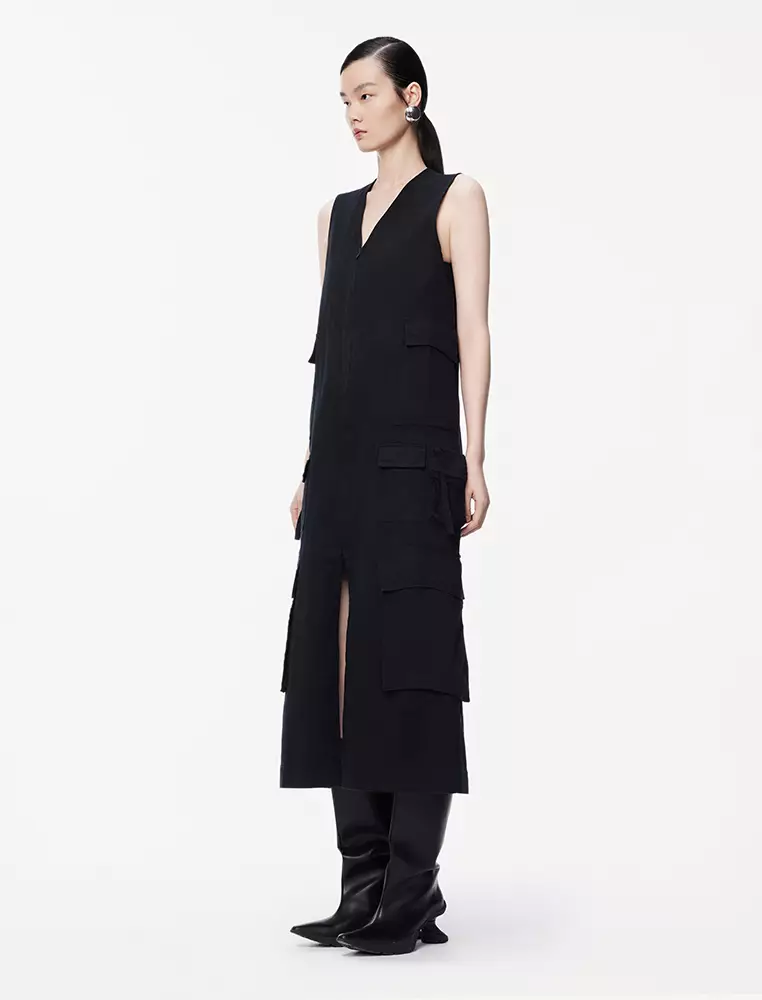 V neck sleeveless dress