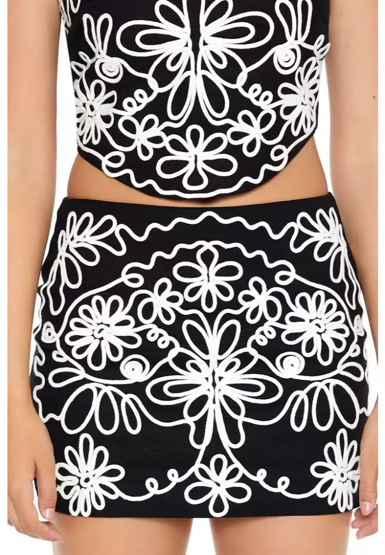 Buy FOREVER 21 Embroidered Floral Mini Skirt 2024 Online | ZALORA ...