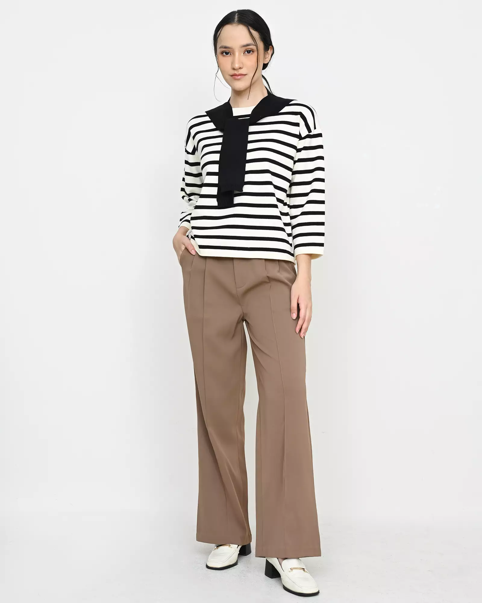 Geulis.id LILI STRIPES KNIT SWEATSHIRT - Black