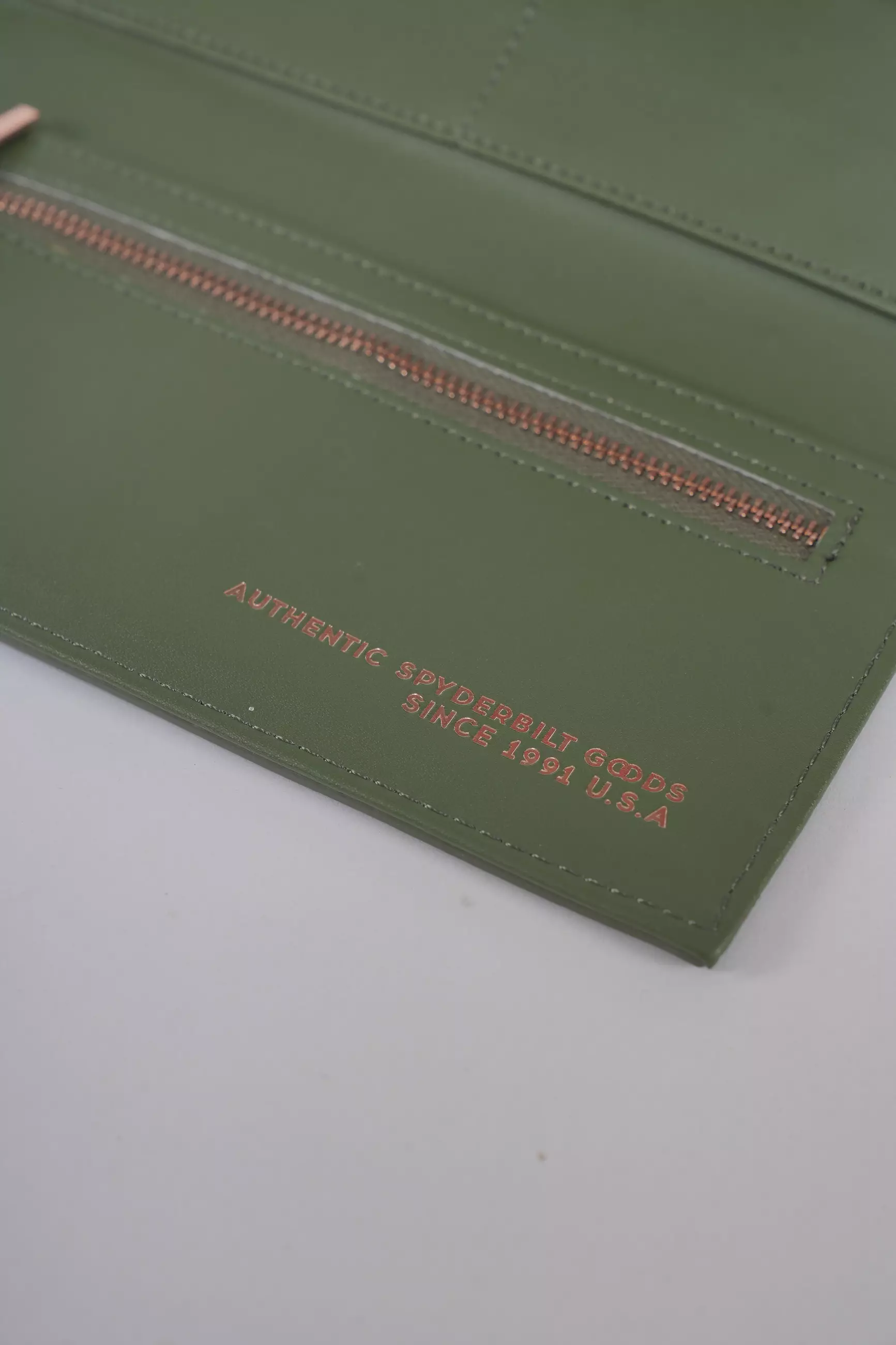 Spyderbilt Dompet Panjang Adeline Ladies Wallet Long Olive Planet Surf