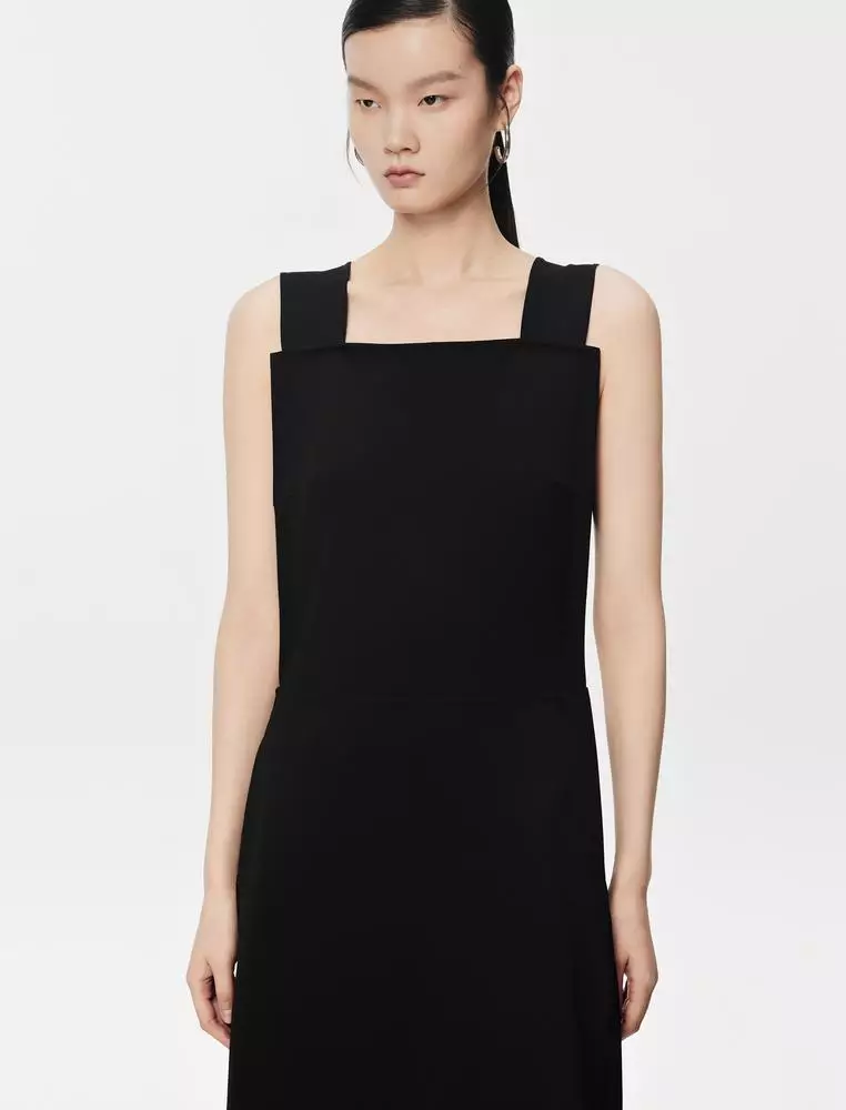 Backless Long Sleeveless Dress