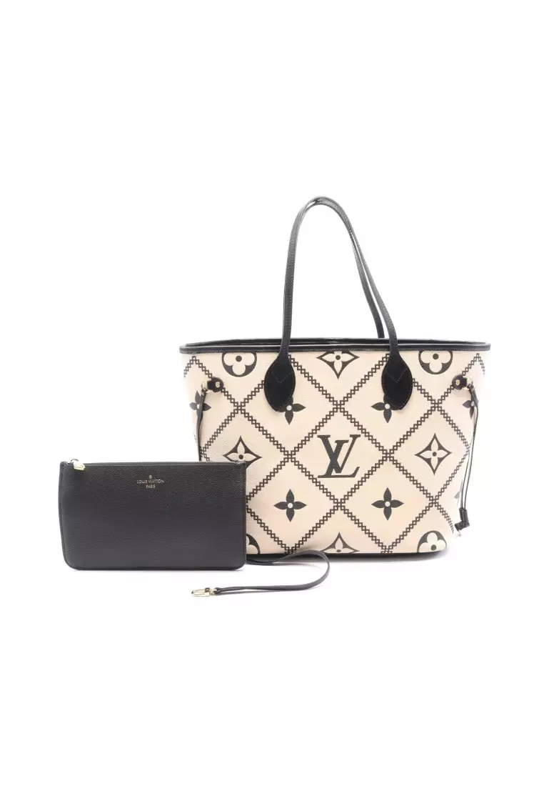 Buy Louis Vuitton Pre-loved LOUIS VUITTON Neverfull MM monogram amplant  claim Shoulder bag tote bag embroidery leather off white black Online