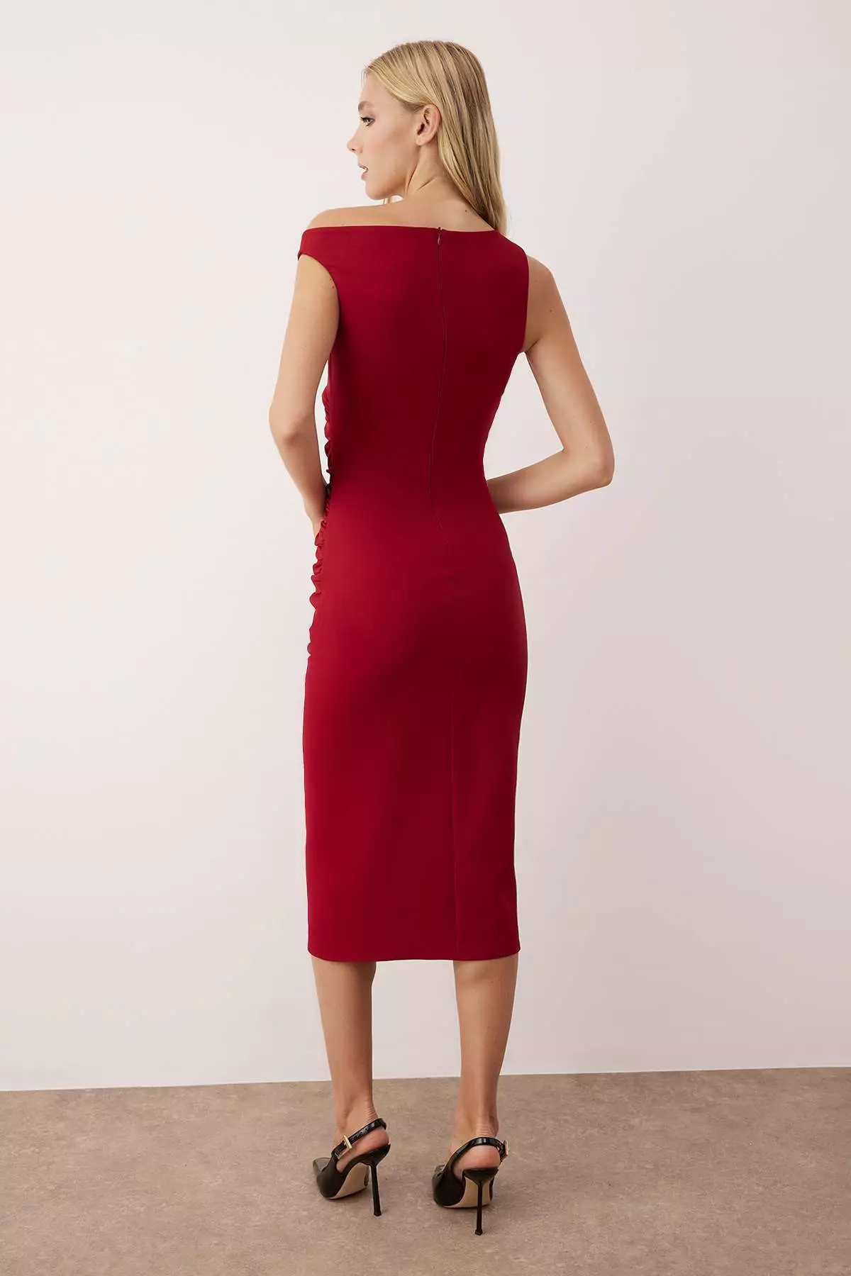 Burgundy Plain Body-Hugging Gathered / Draped Midi Woven Dress