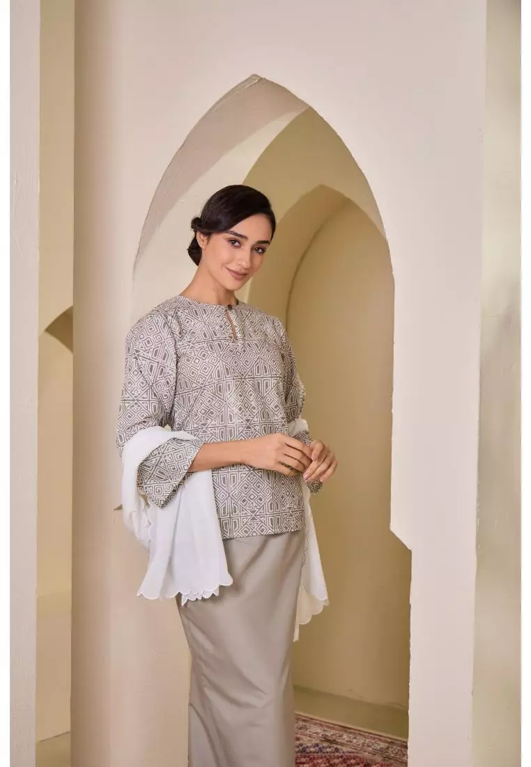 Kurung Kedah Batik Moden