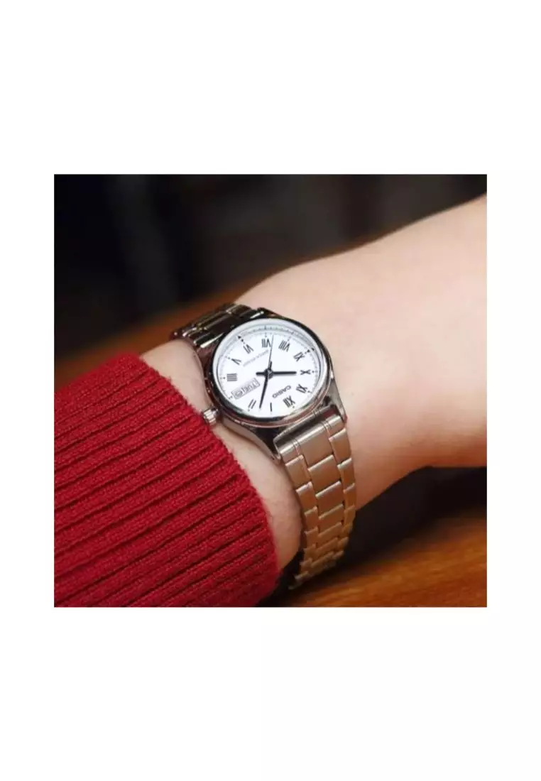 Women's Analog LTP-V006D-7B Stainless Steel Band Casual Watch