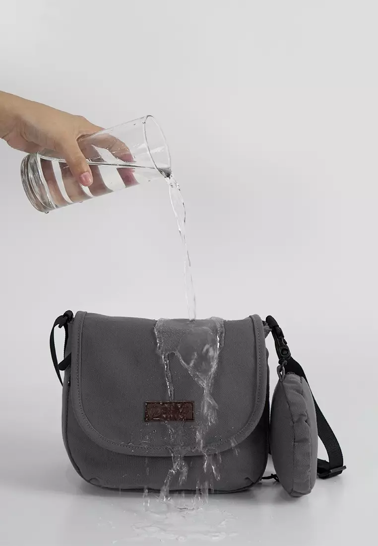 Tas Selempang Sling Bag Waterproof Anti Air Penutup Resleting Yua Series - Abu