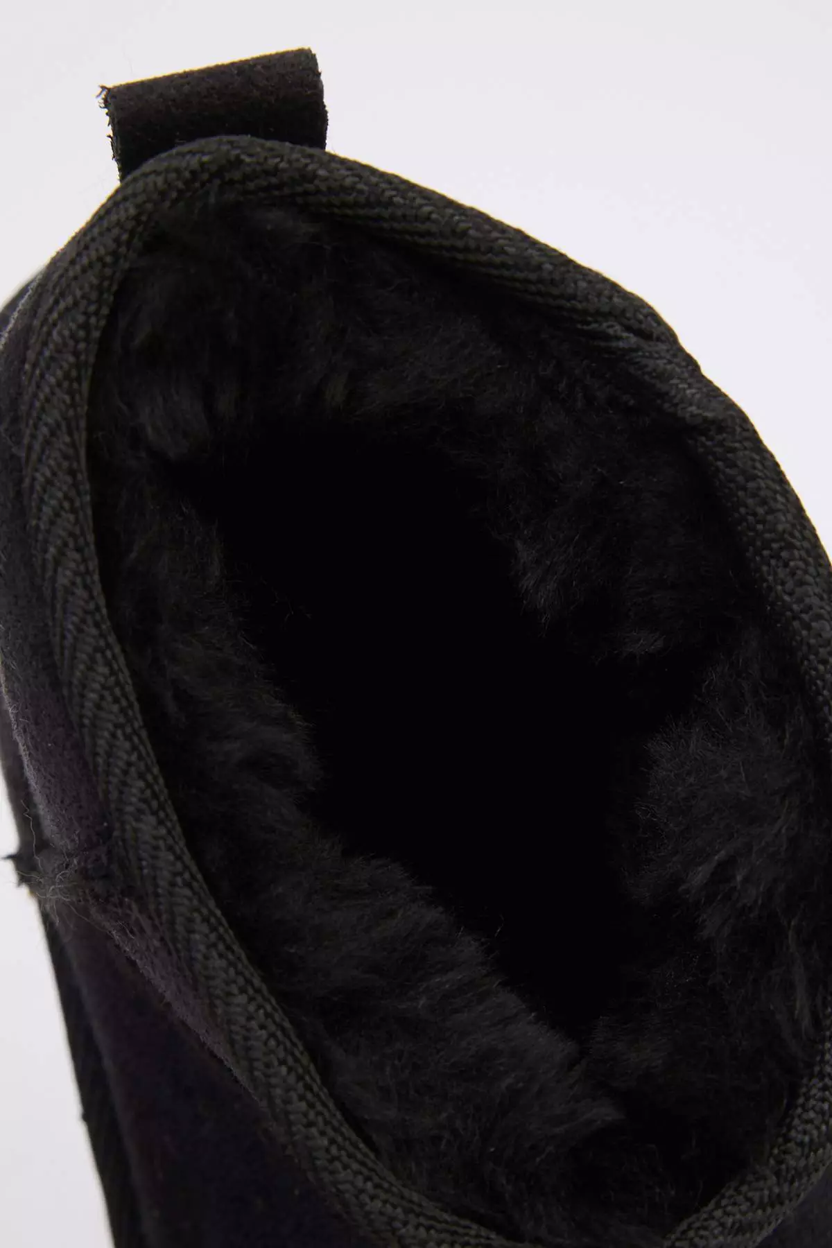 Black Fur Inside Round Toe Flat Heeled Women's Boots Takaw26Bo00001