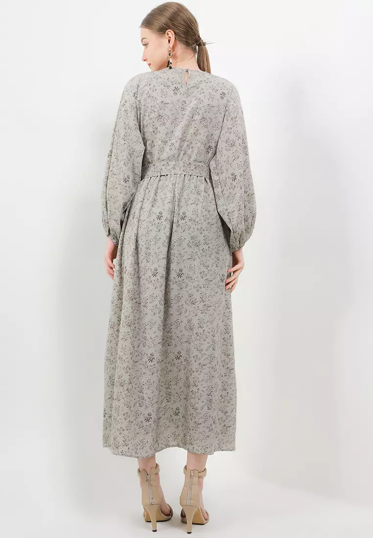 Self Tie Pintuct Maxi Dress