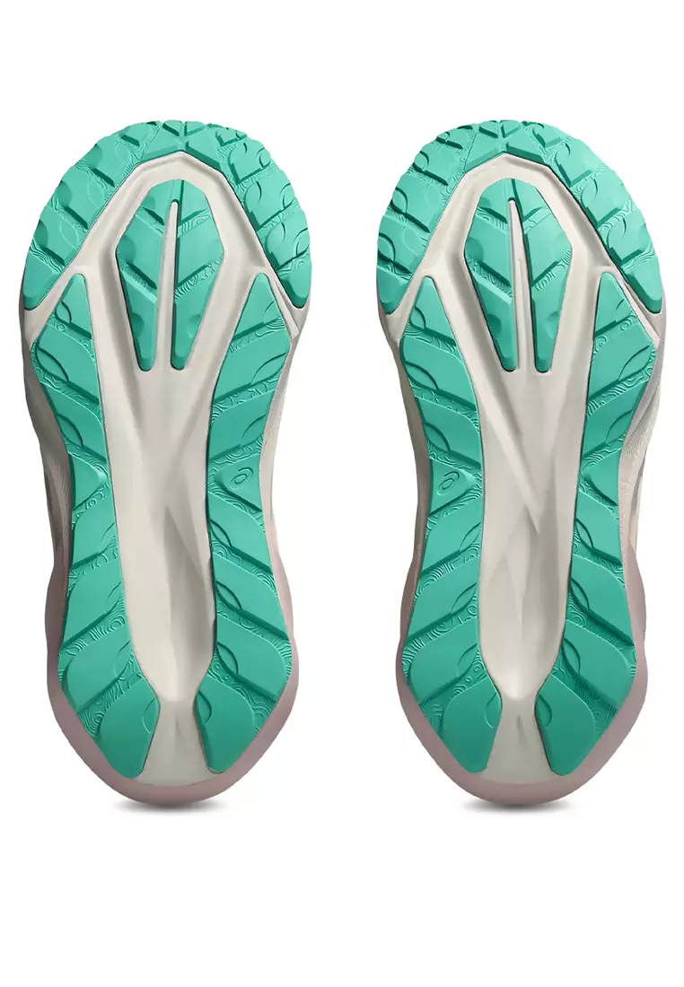 Asics Women Novablast 5 TR Standard Nature Bathing-1012B983.020