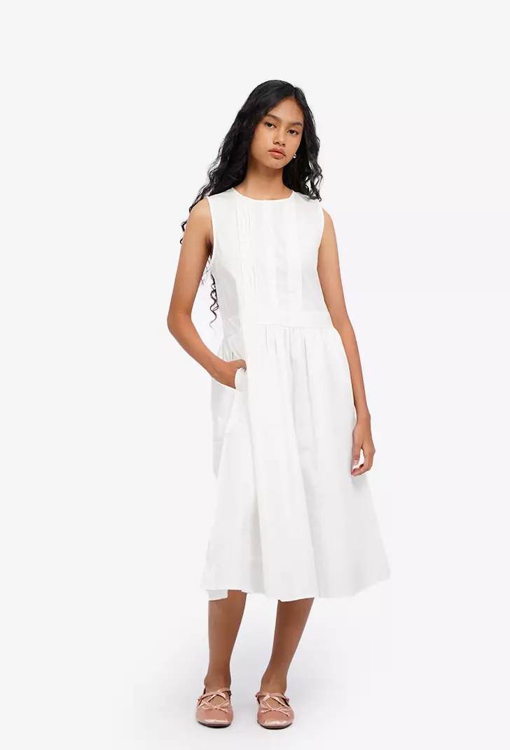 A-Line Sleeveless Pleated Dress