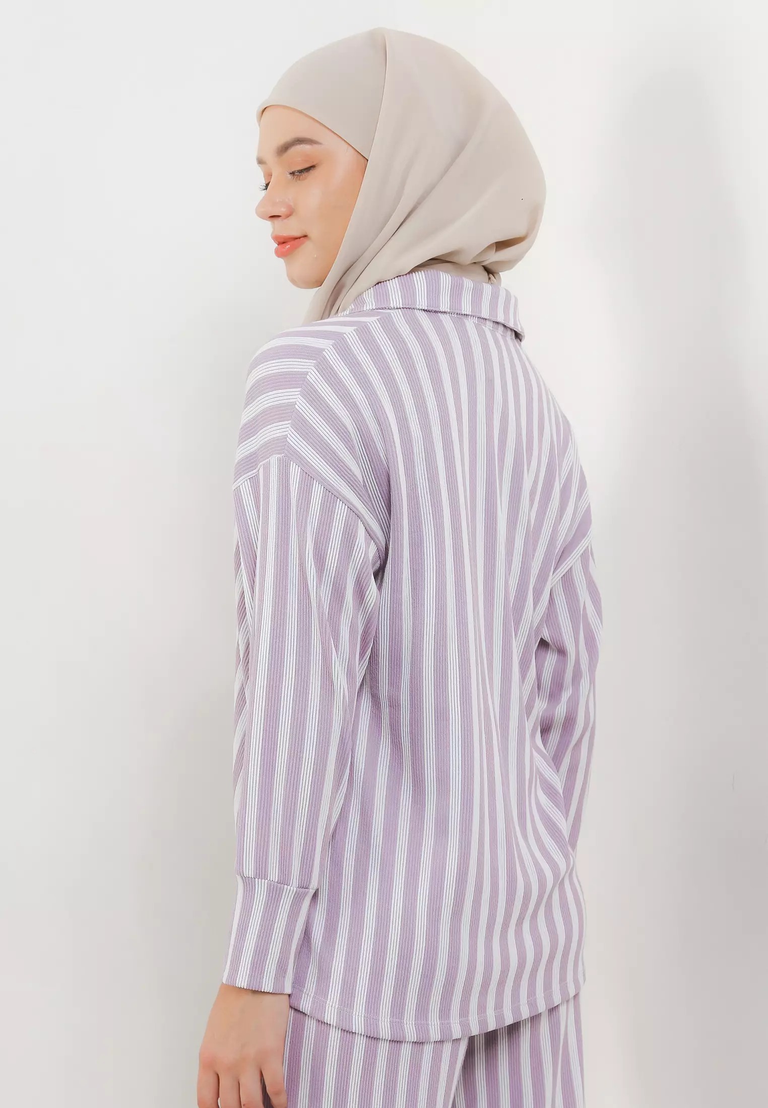 MFMW Kurniasari Atasan Blouse Lilac Motif Salur