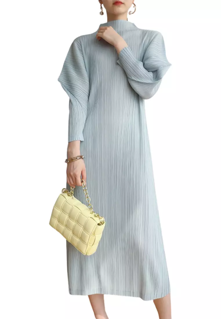 Half-High Collar Bat Sleeve Pleats Dress CZJ7877