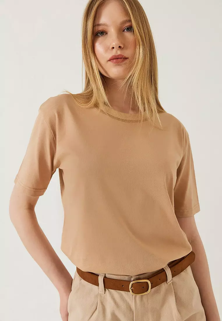 Women's Decorative Stitched Crew Neck T-Shirt 60602001