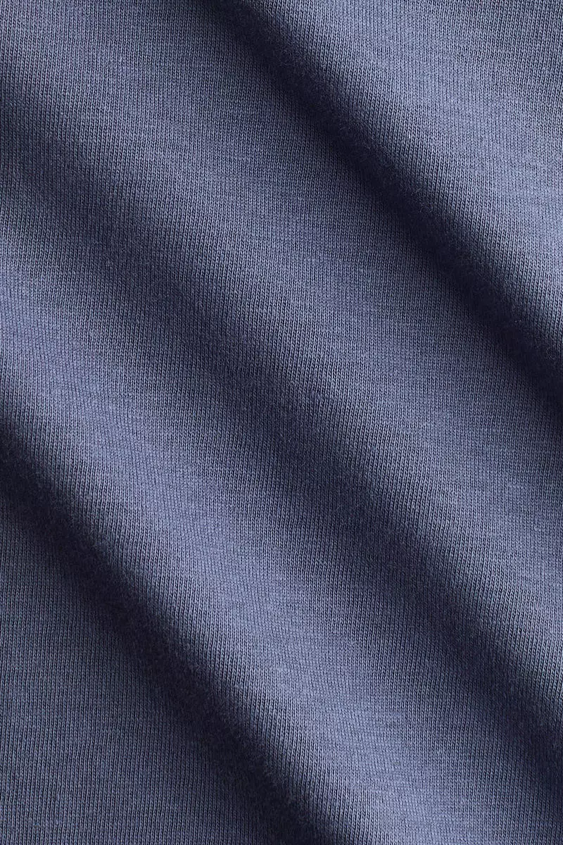 Long-sleeved cotton T-shirt
