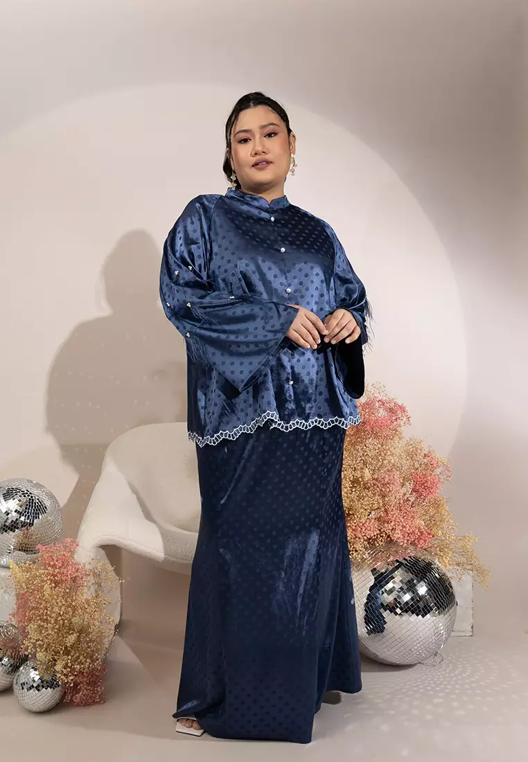 Buy Lubna Plus Size Kurung with Feather Applique 2024 Online