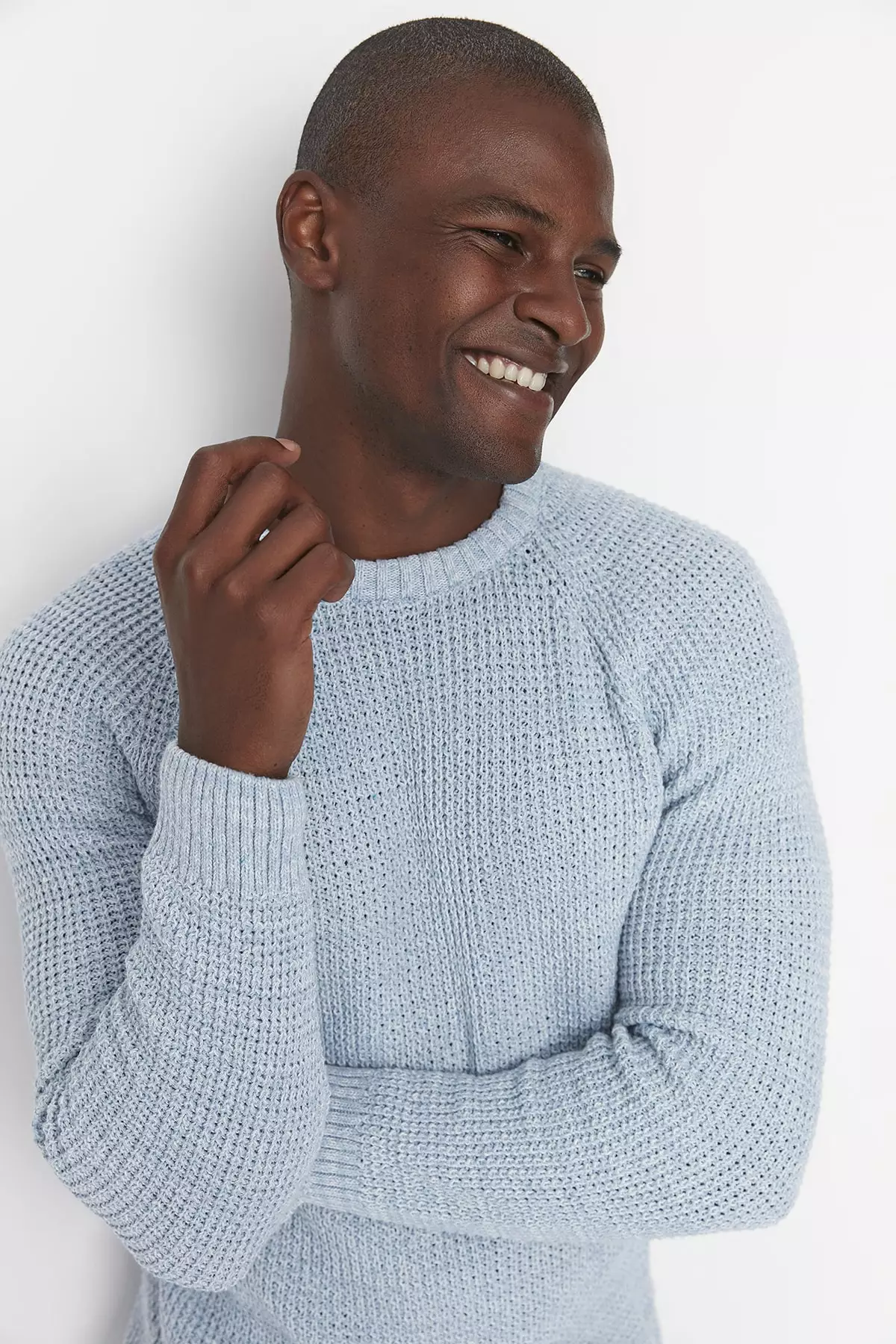 Buy Trendyol Light Blue Men s Regular Fit Crew Neck Raglan Sleeve