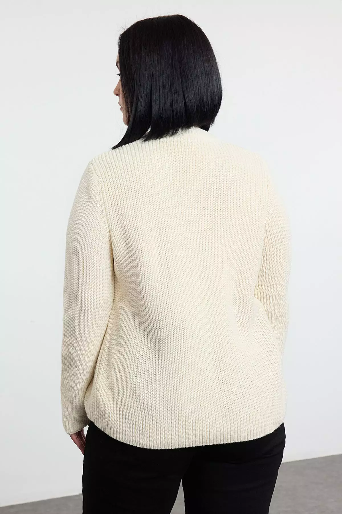 Stone Crew Neck Ribbon Tied Crop Knitwear Cardigan Tbbaw25Av00021