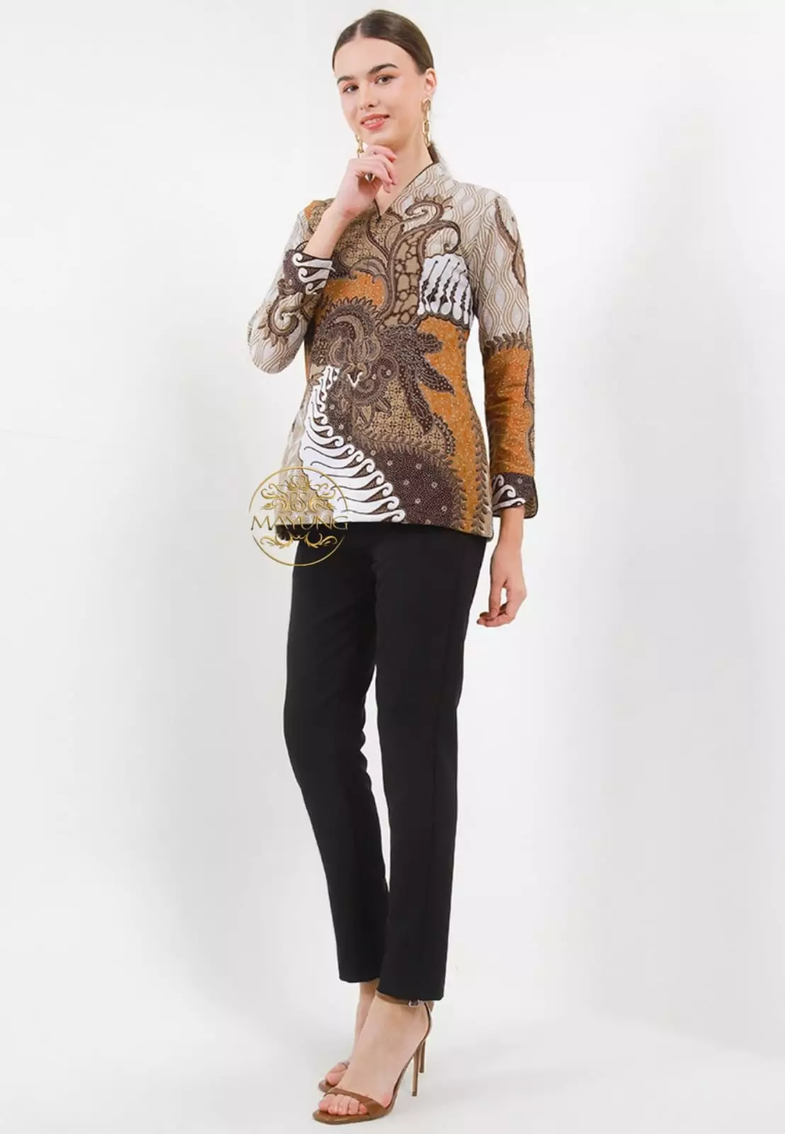 Blouse Batik Sakra Krem Premium Slimfit Modern