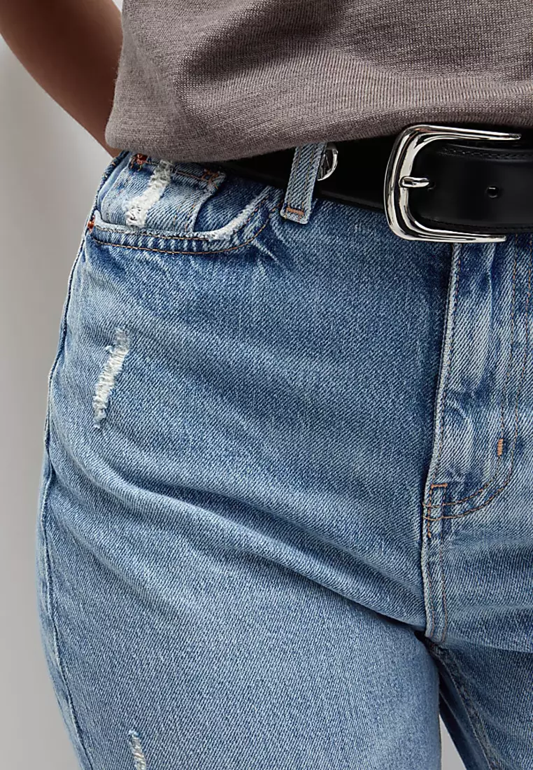 The Mom Jeans