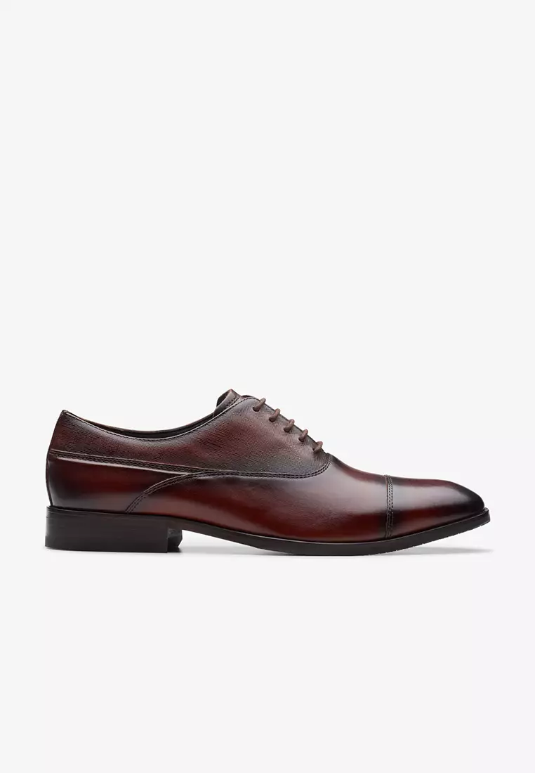 Discount on Clarks  shoes - SKU: Craftcliftongo Oxford Dark Tan
