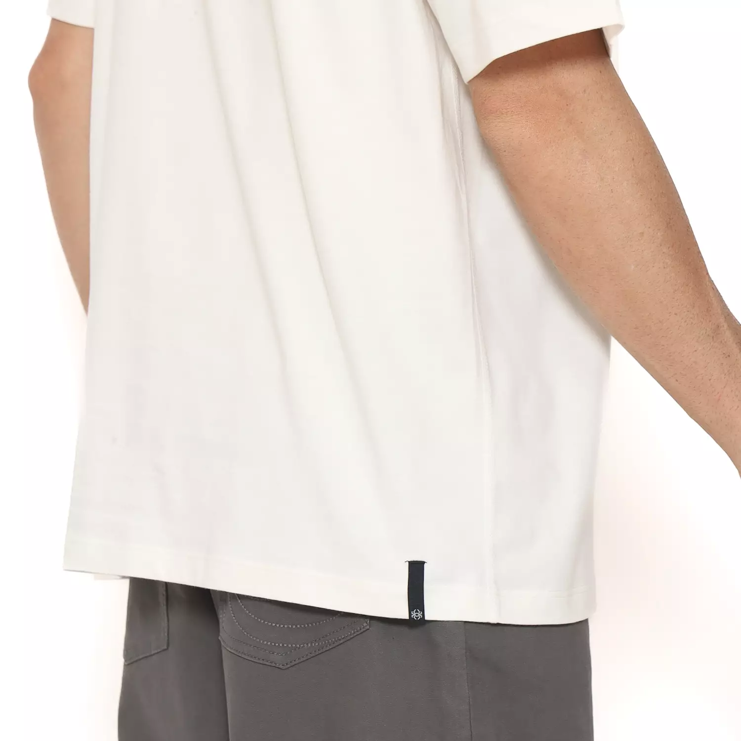 Spyderbilt Kaos Lengan Pendek Tevic Oversize Men Tee Off White Planet Surf