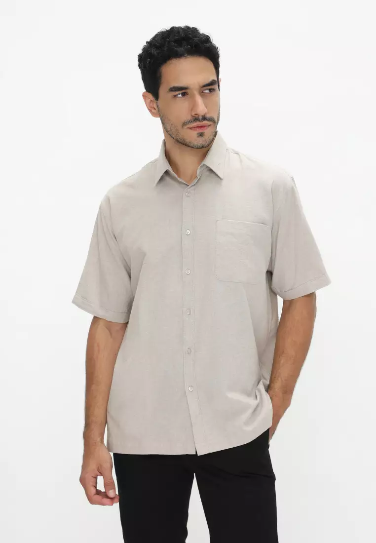 Jobb Ontario Kemeja Pria Lengan Pendek Regular Fit Light Khaki