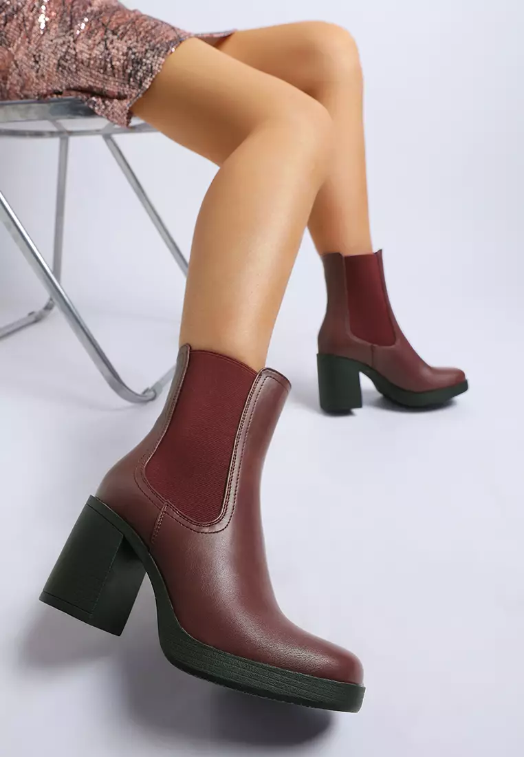 Faux Leather Chelsea Boots In Burgundy