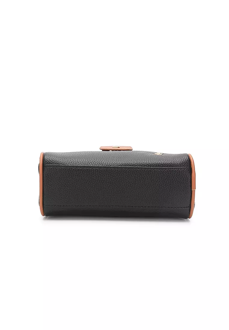 Women's Sling Bag / Crossbody Bag (Tas Selempang Wanita) - Hitam