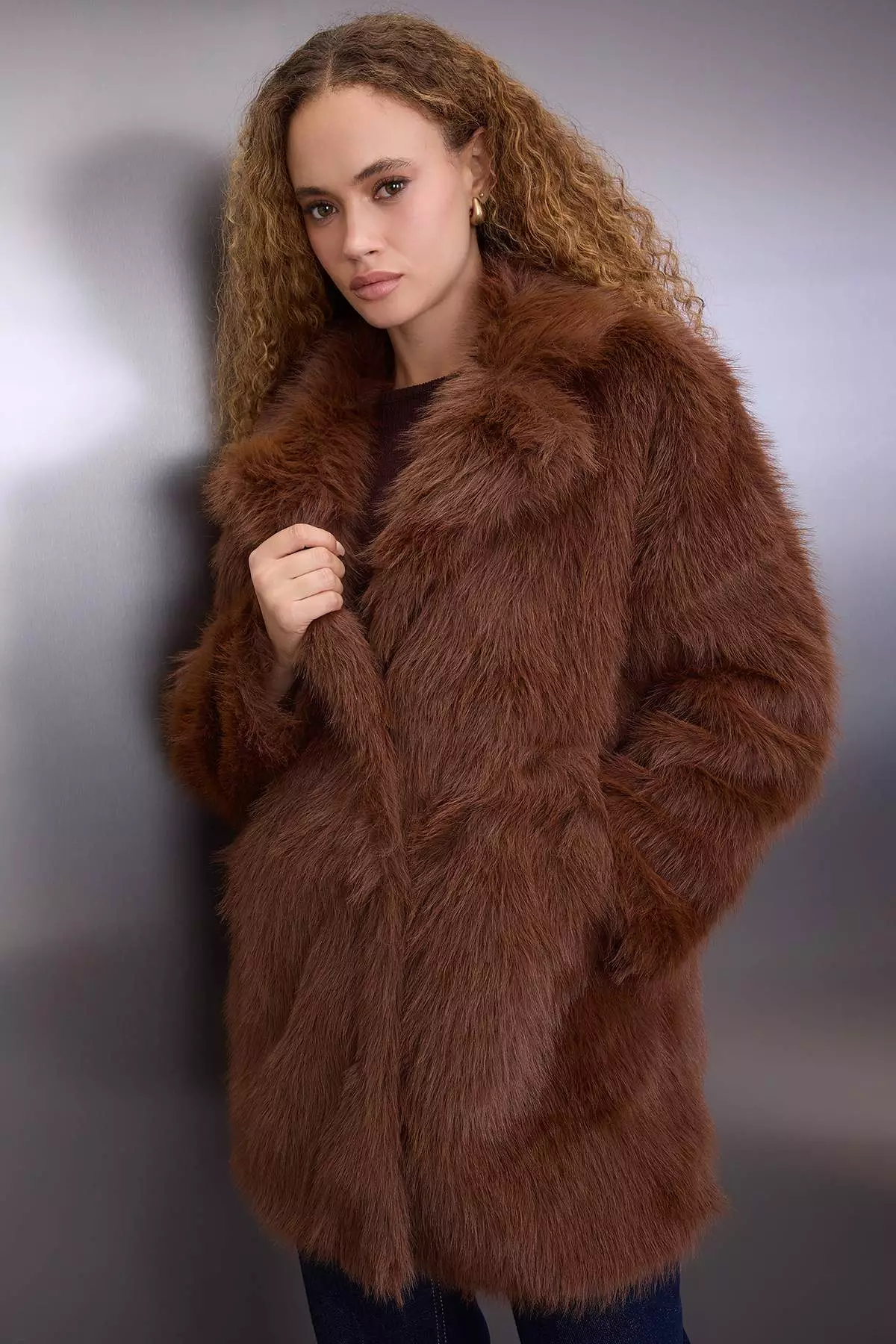 Trendyol Brown Fur Mono Closure Oversize Midi Coat Twoaw26Kb6 2026
