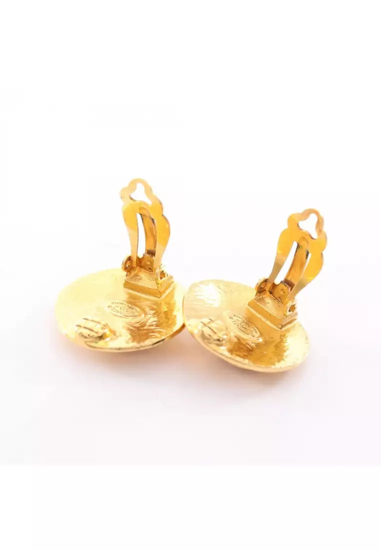 Pre-Loved Chanel coco mark Circle earrings GP gold 96P