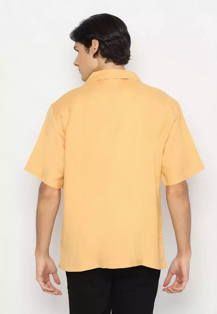 RBJ Kemeja Polos Linen Krah Hawaii Kuning Regular Fit Pria
