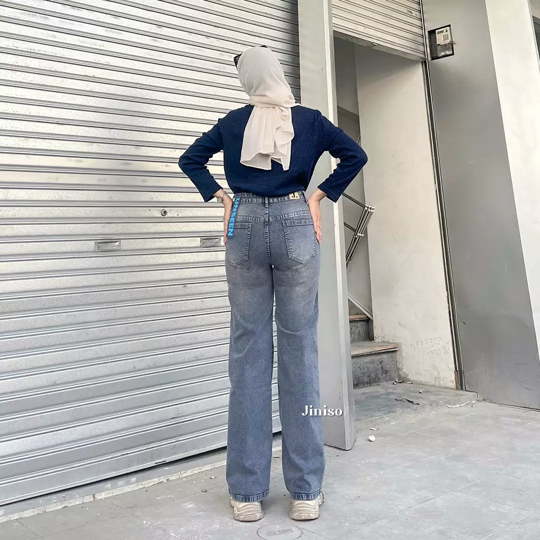 Highwaist Straight Jeans Loose Stretch 835 UNSEEN