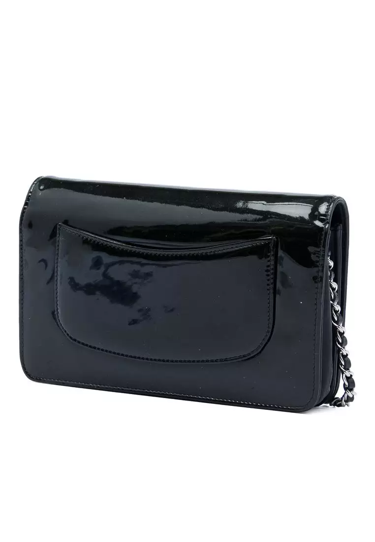 Pre-Loved Chanel Cc Patent Strass Embellished Wallet On Chain